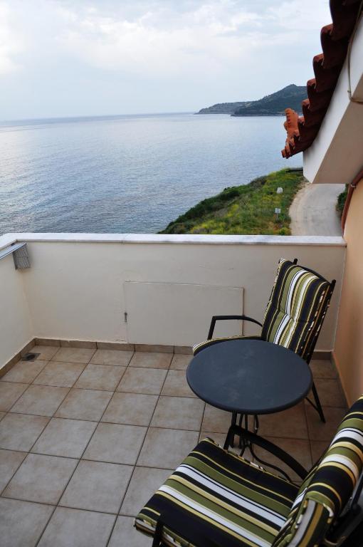 Mari-Christi Apartments Poros  Rum bild